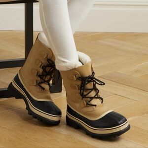 Sorel Camel and Black Winter Boots